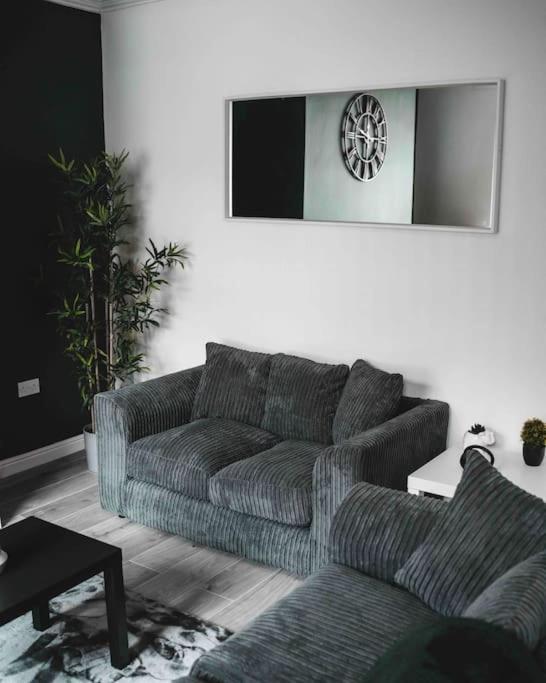 Comfortable Home In Bolton Farnworth Zewnętrze zdjęcie